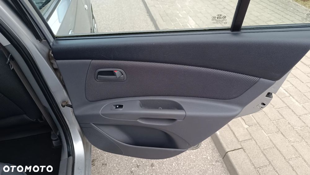 Kia Rio 1.5 SLX - 15