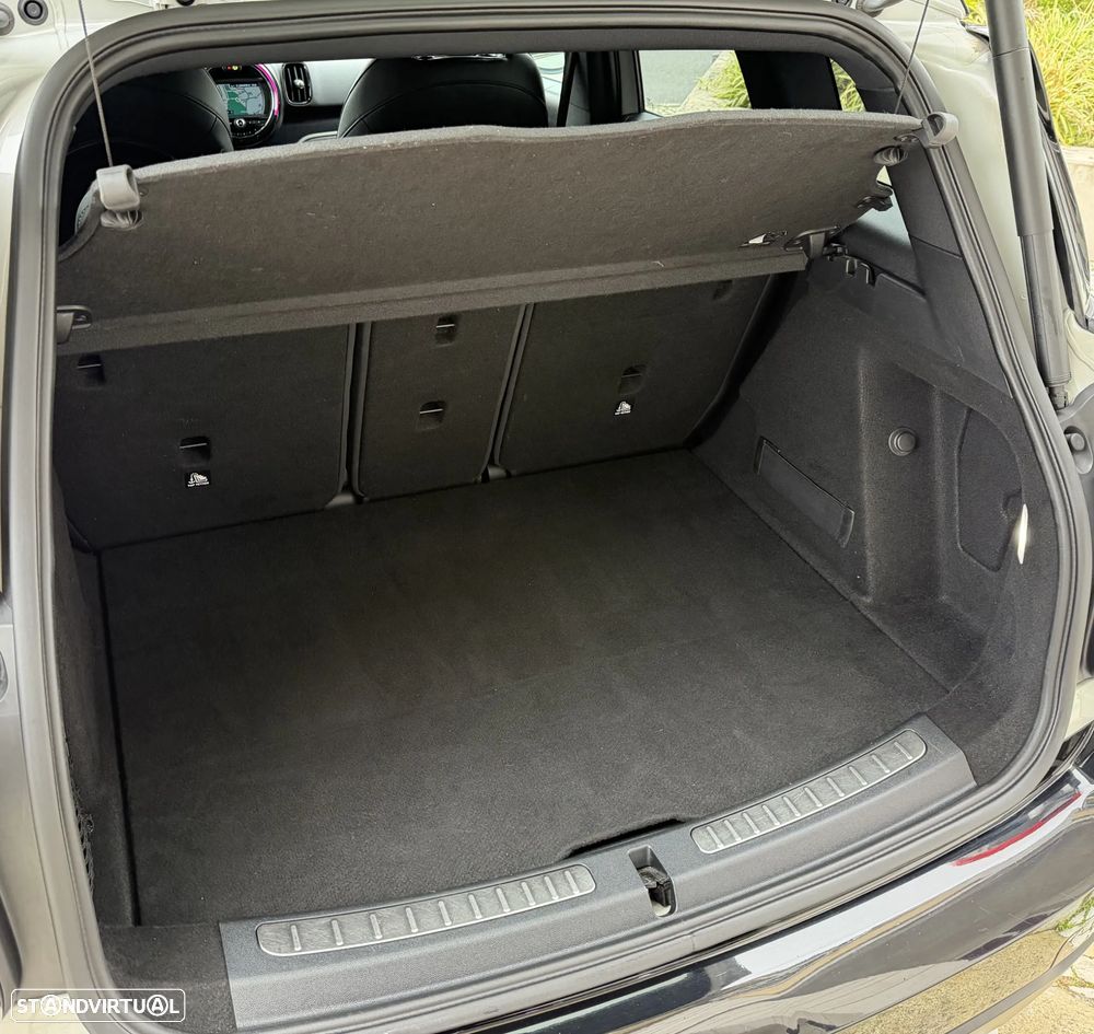 MINI Countryman Cooper D Premium Yours Auto - 29