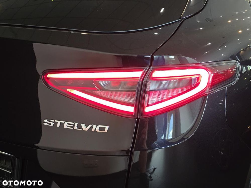 Alfa Romeo Stelvio 2.0 Turbo Veloce Q4 - 30