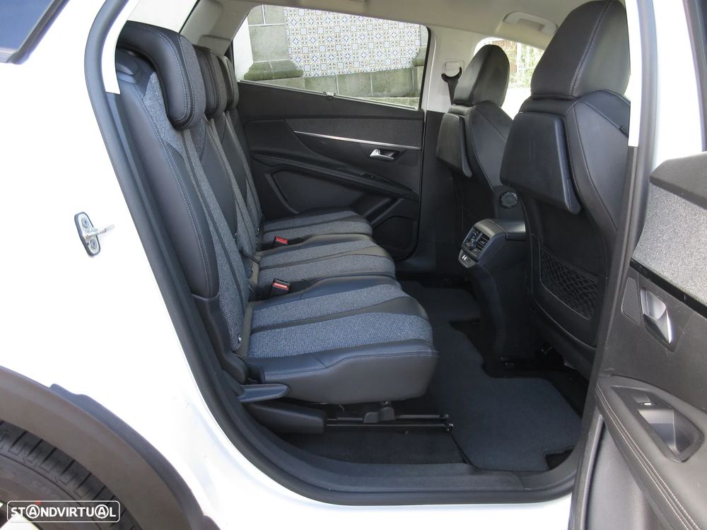 Peugeot 5008 BlueHDI 120 EAT6 Allure - 34