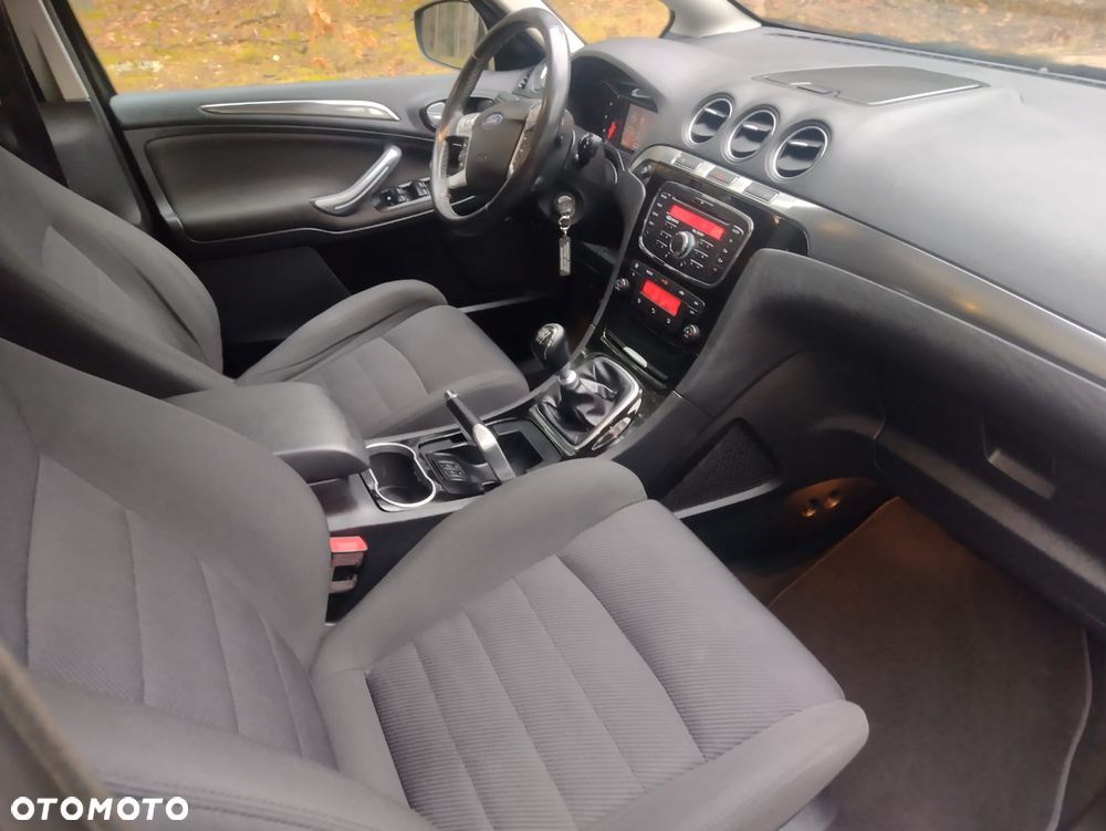 Ford S-Max 2.0 TDCi DPF Titanium - 16