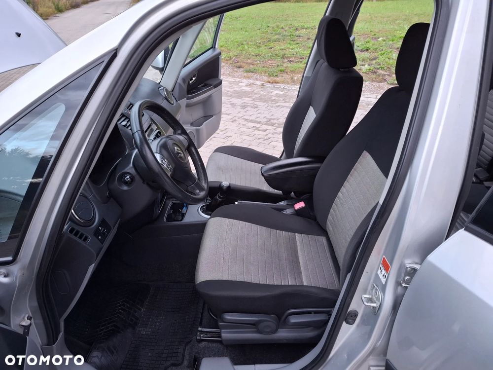 Suzuki SX4 1.6 Premium 4WD - 12