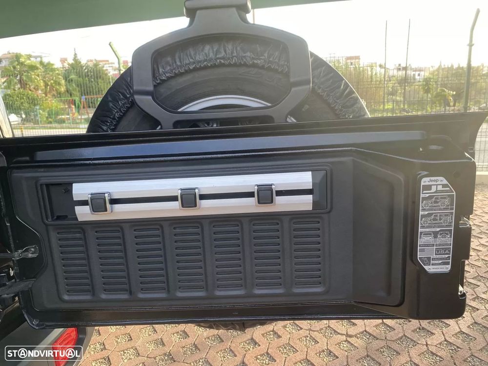 Jeep Wrangler Unlimited 2.0 TG 4xe Sahara - 19