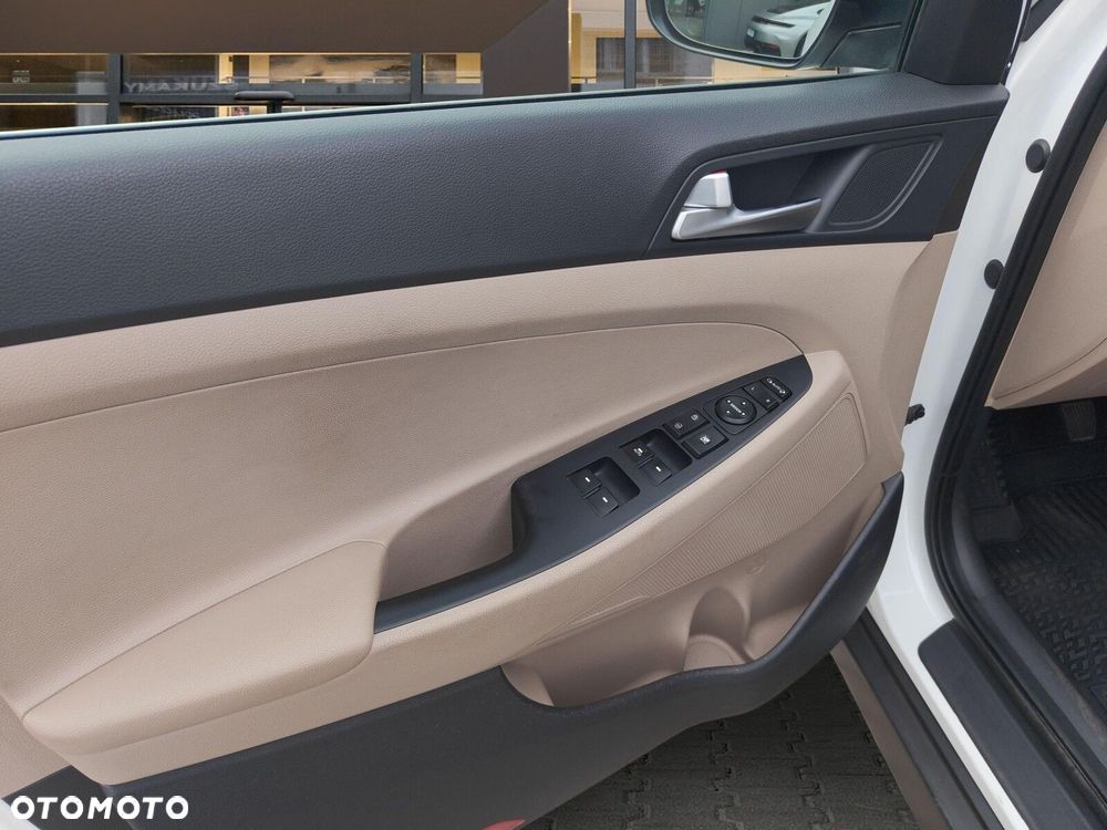 Hyundai Tucson 2.0 CRDI Style 4WD - 11