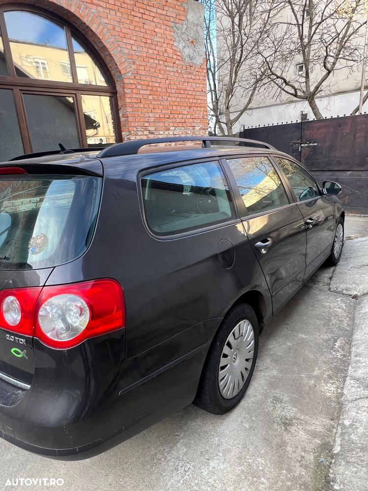 Volkswagen Passat 2.0 TDI DPF Comfortline - 3