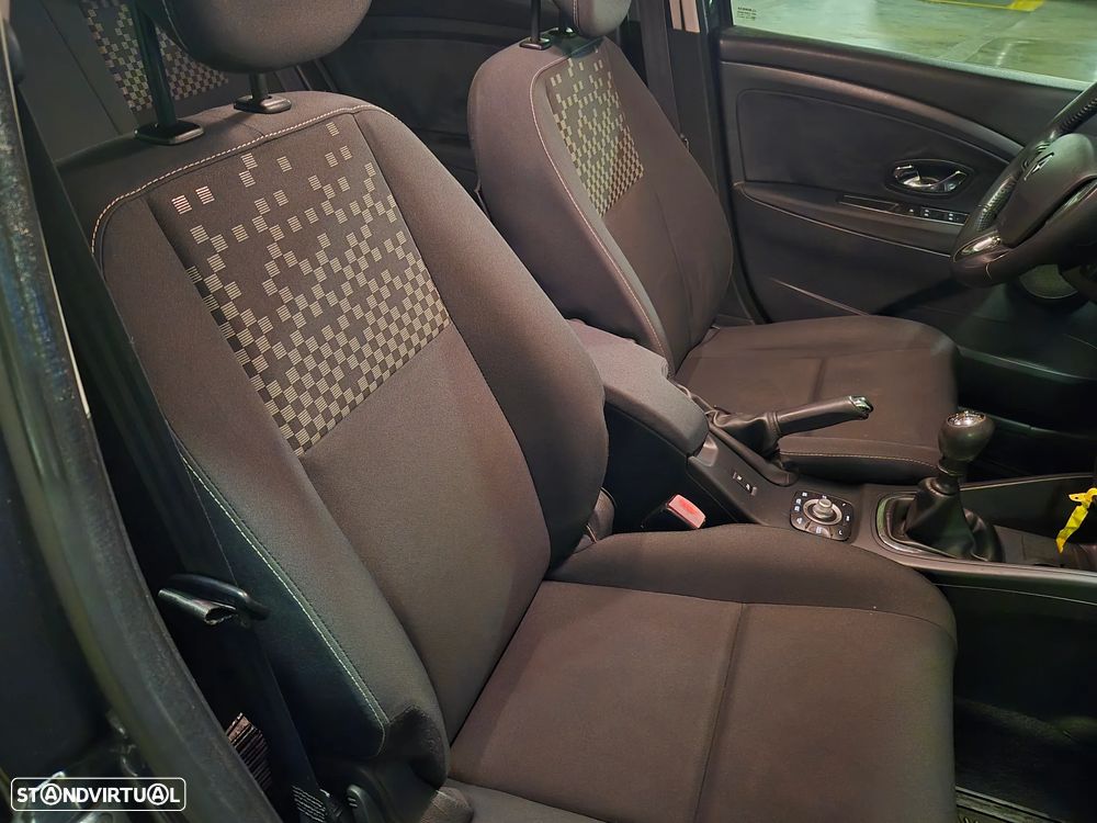 Renault Mégane Sport Tourer ENERGY dCi 110 Start & Stopp Paris Business - 37