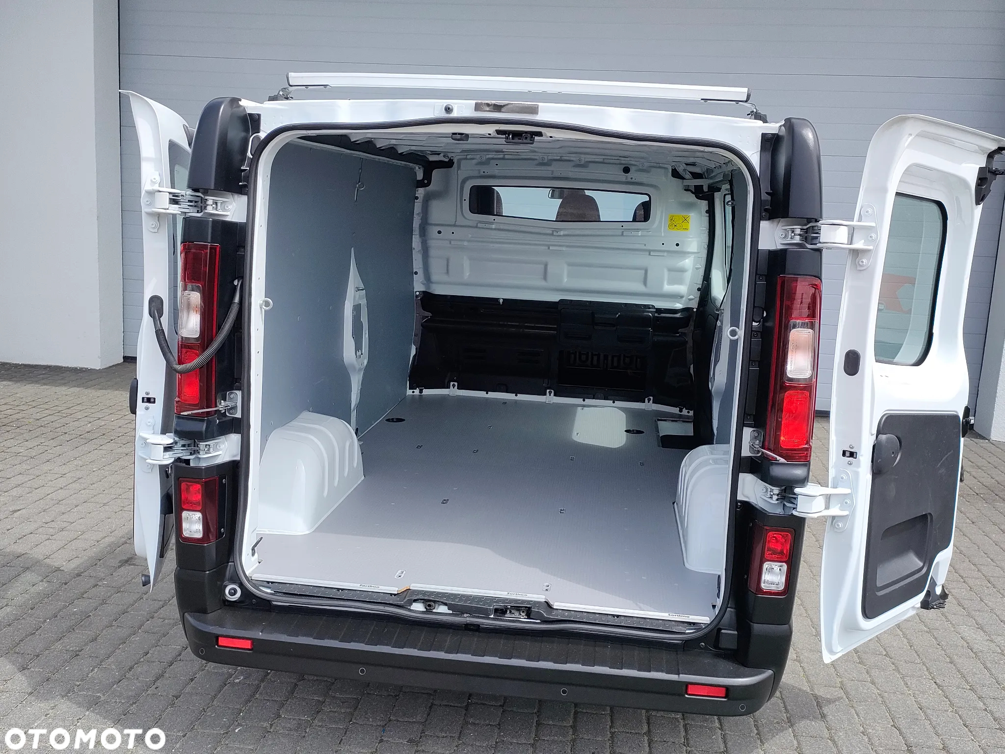 Opel Vivaro - 30