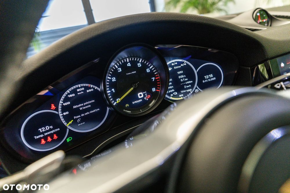 Porsche Cayenne Platinum Edition - 22