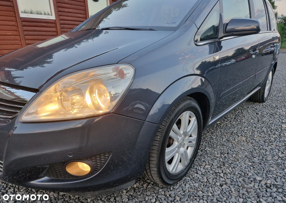 Opel Zafira 1.9 CDTI Navi - 33