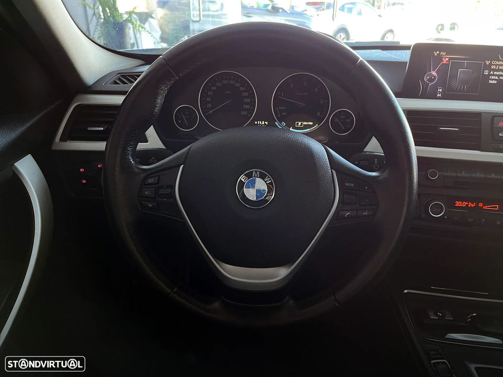 BMW 320 d Touring Sport Auto - 30