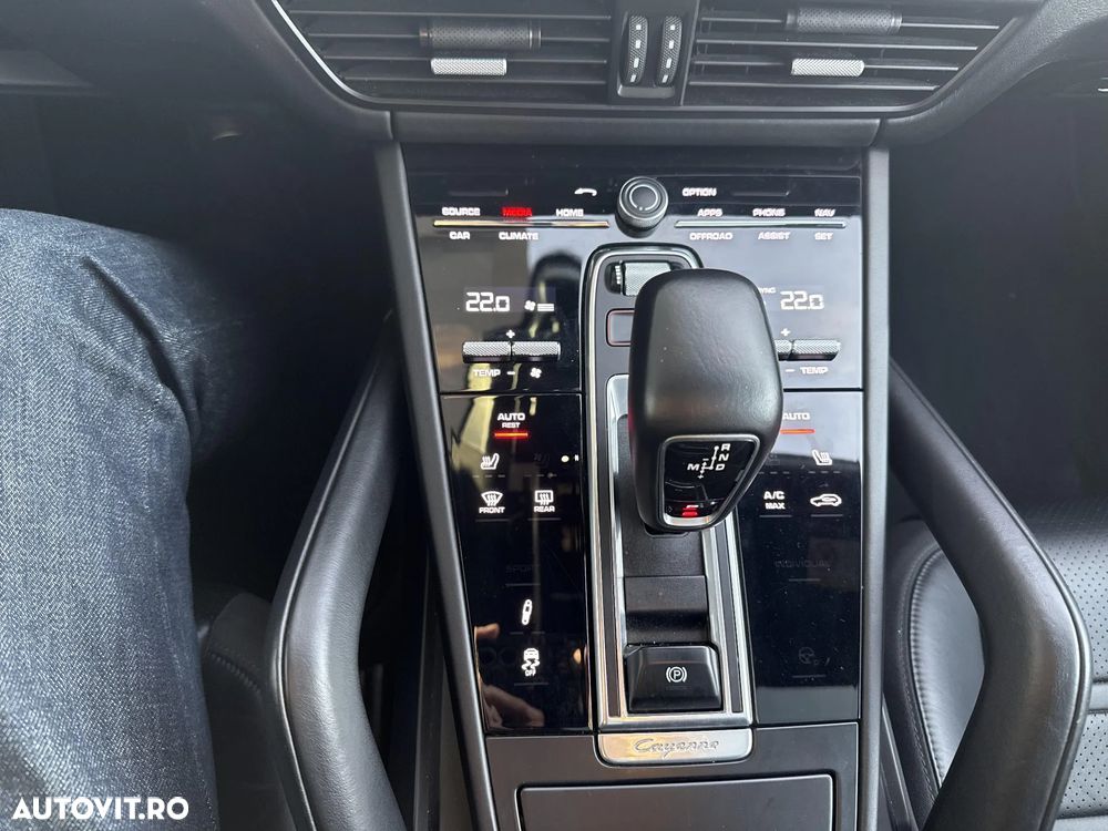 Porsche Cayenne Standard - 16