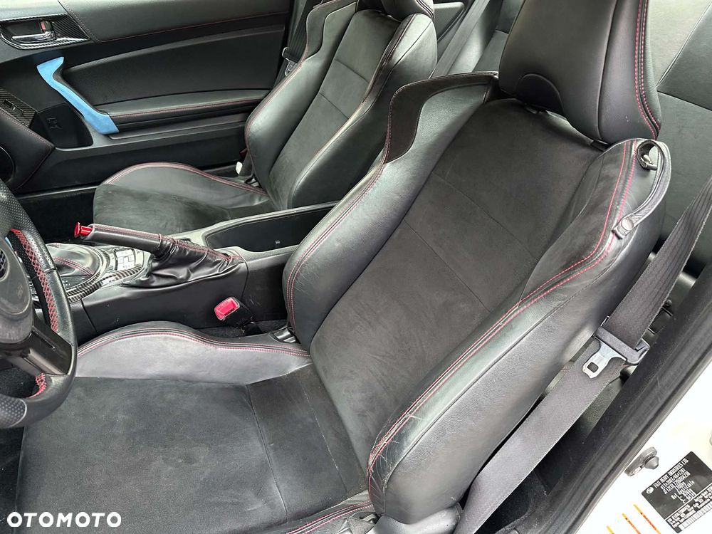 Subaru BRZ 2.0i Sport + - 17