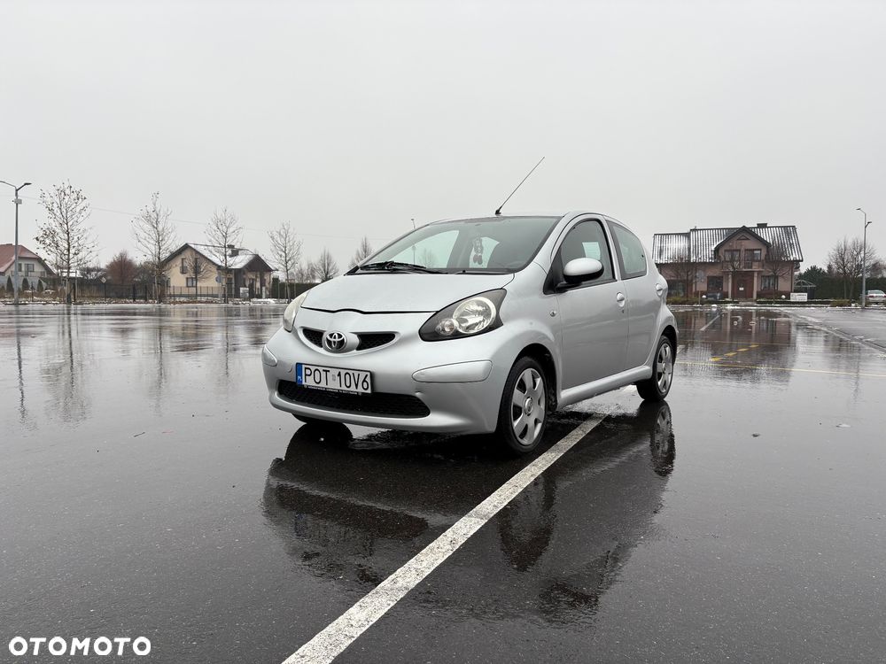 Toyota Aygo - 1