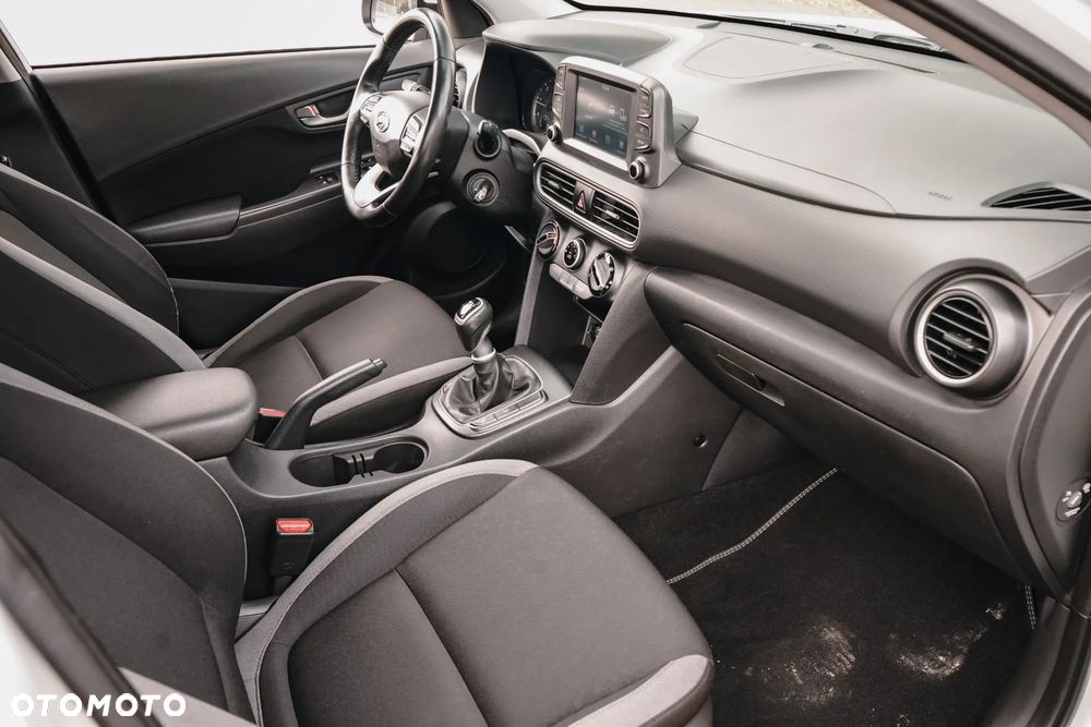 Hyundai Kona - 21