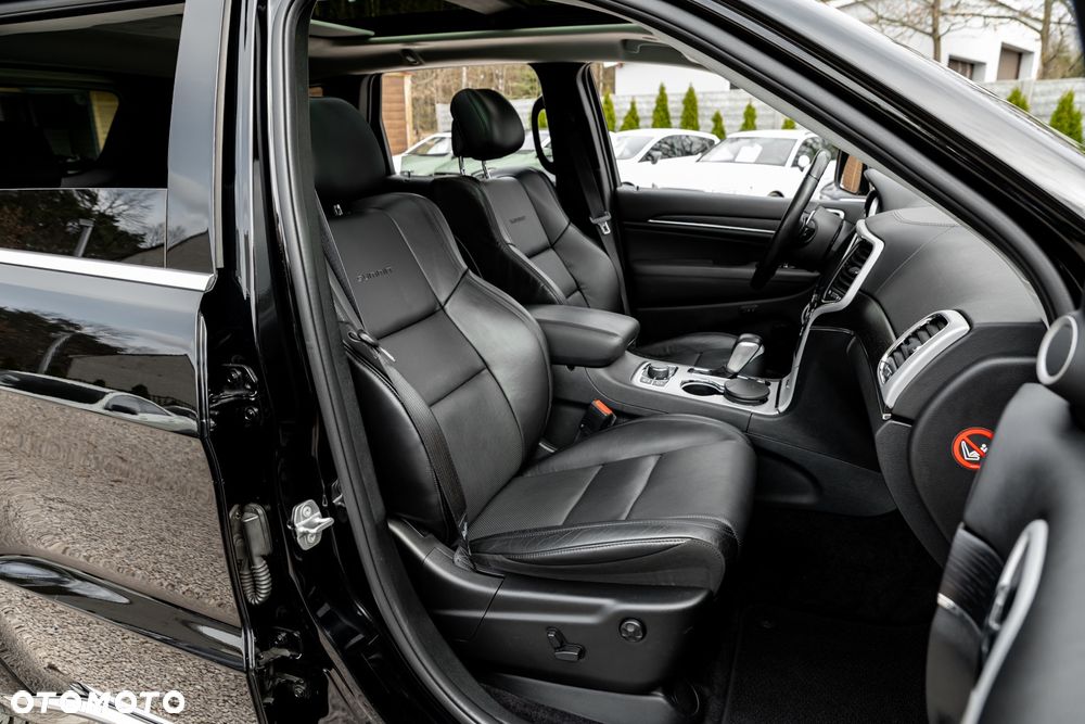 Jeep Grand Cherokee 3.0 CRD Overland Summit - 25