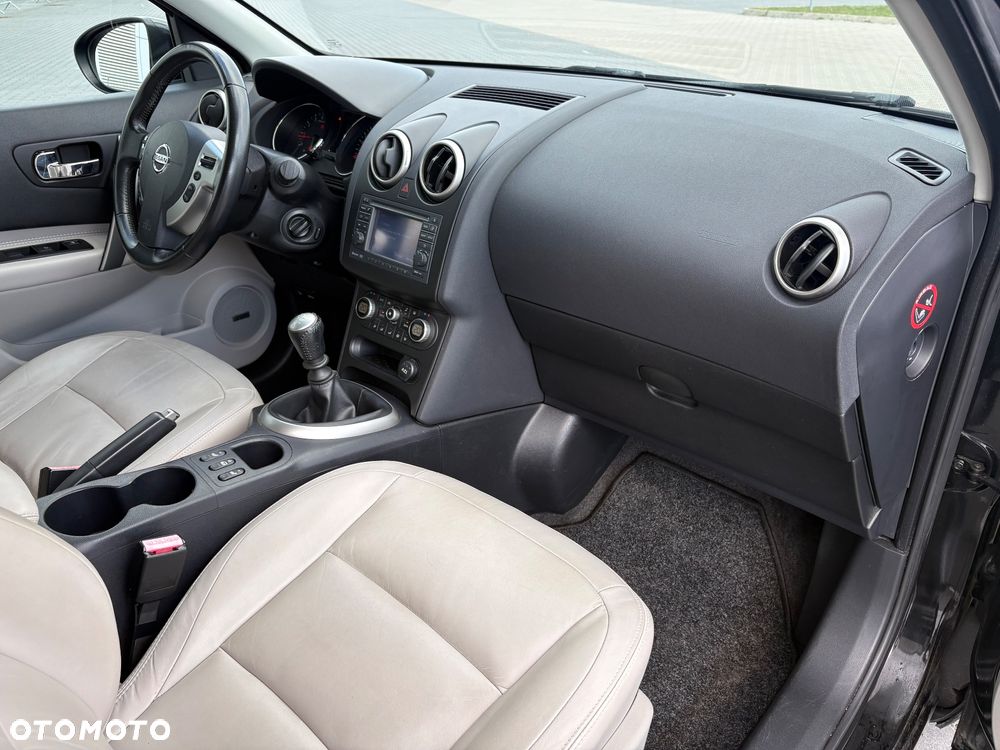 Nissan Qashqai 2.0 tekna - 23