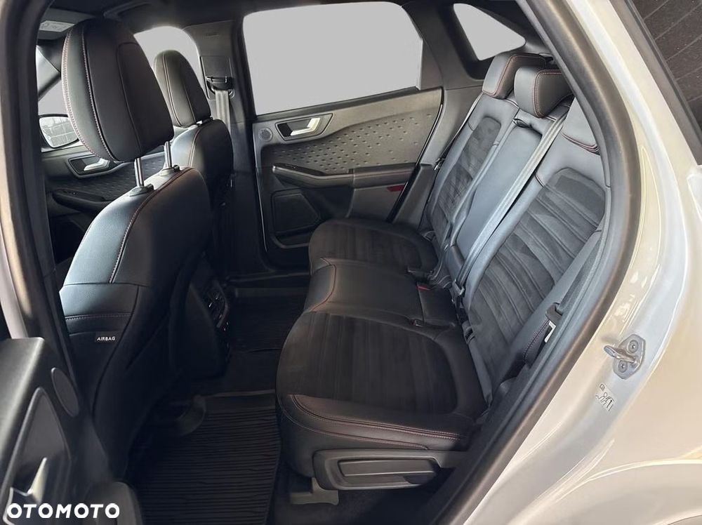 Ford Kuga 2.5 Duratec PHEV ST-LINE - 11