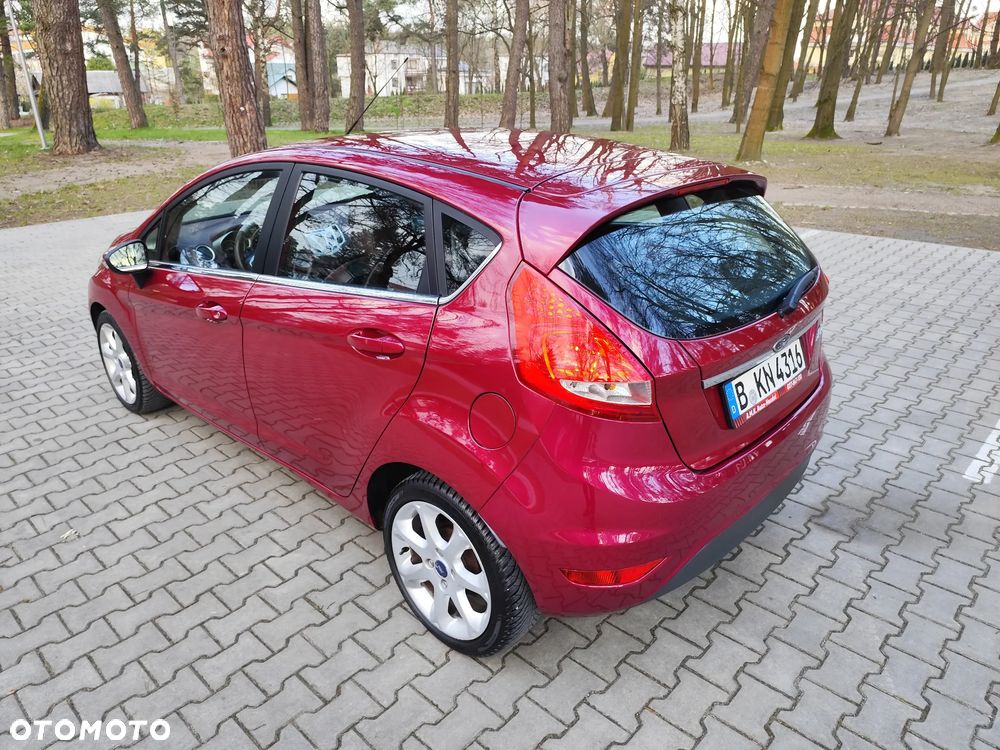 Ford Fiesta - 15