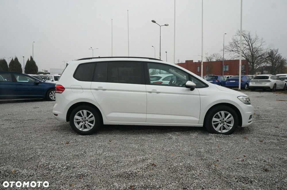 Volkswagen Touran 2.0 TDI BMT Comfortline DSG - 5