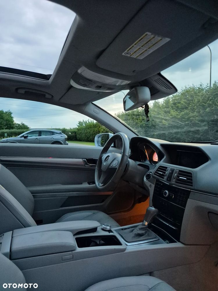 Mercedes-Benz Klasa E 350 CGI BlueEffICIENCY - 16