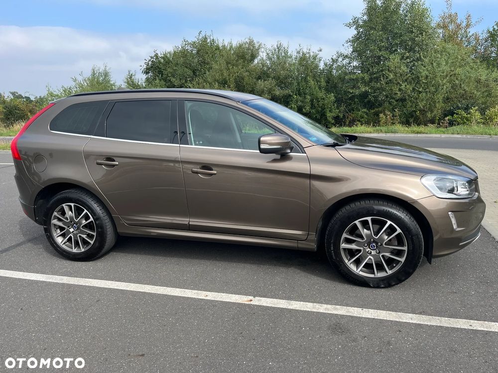 Volvo XC 60 2.4D AWD Momentum - 3