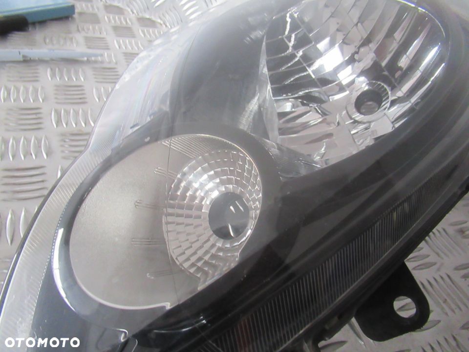 LAMPA PRZEDNIA PRZÓD PRAWA RENAULT KANGOO II 2 2007-2013 rok - 13