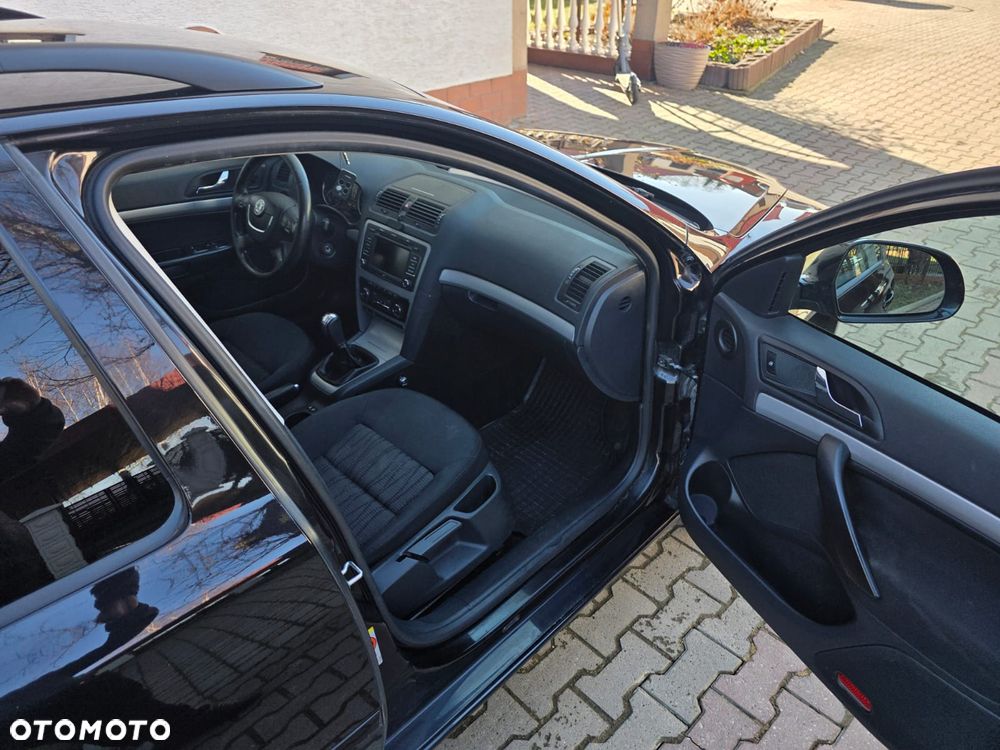 Skoda Octavia 2.0 TDI DPF Ambiente - 18