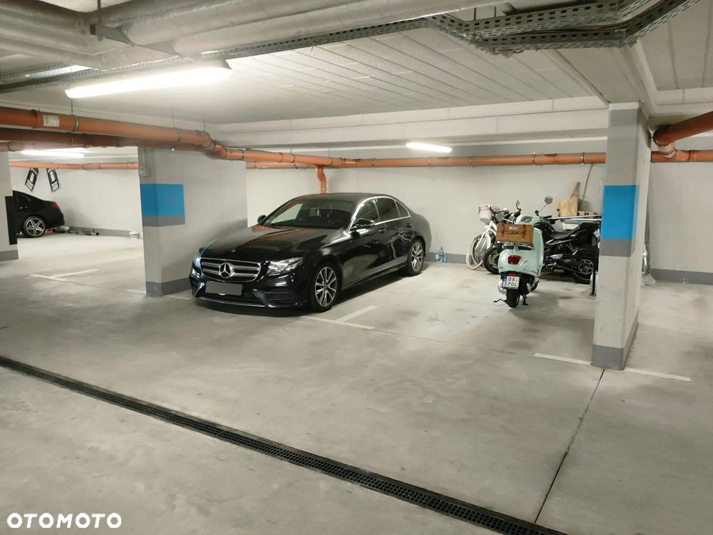 Mercedes-Benz Klasa E 220 d 9G-TRONIC - 16