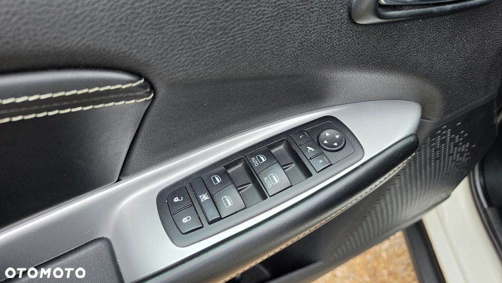 Fiat Freemont 2.0 Multijet 16V DPF Automatik Allrad Lounge - 27