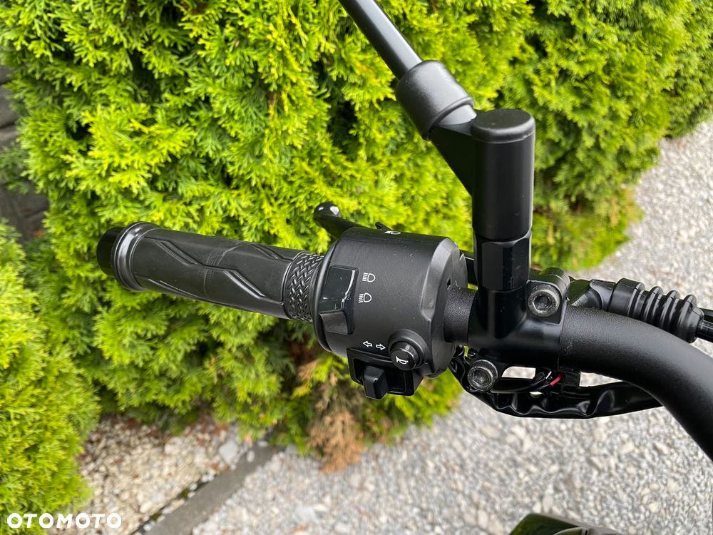 Yamaha MT - 31