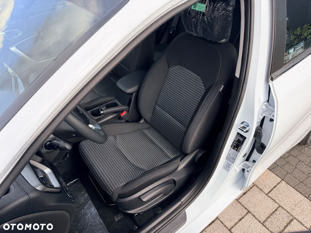 Kia Ceed 1.5 T-GDI M - 16