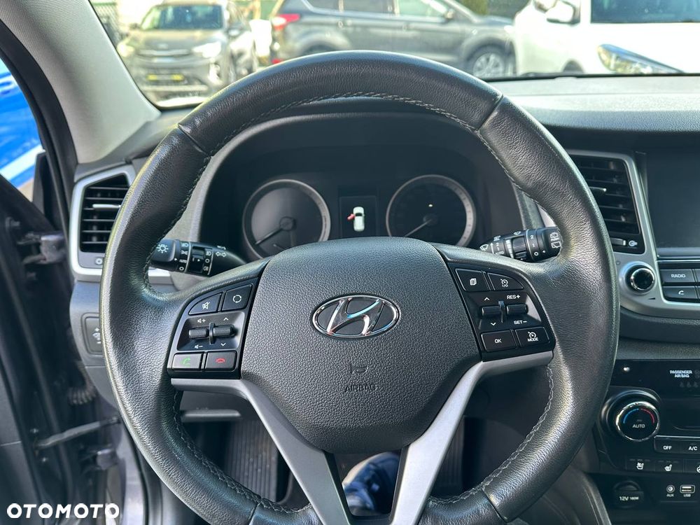 Hyundai Tucson 2.0 CRDI 4WD Automatik Premium - 35