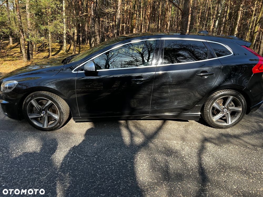 Volvo V40 D4 Drive-E R-Design Summum - 3