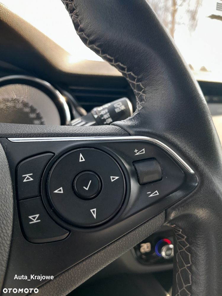 Opel Insignia 1.5 T Elite S&S - 23