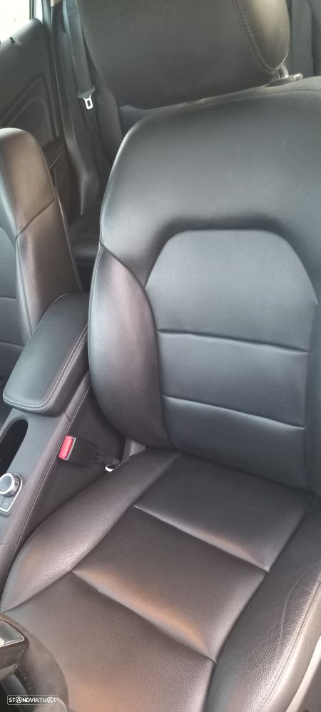 Mercedes-Benz A 160 CDI AMG Line - 43