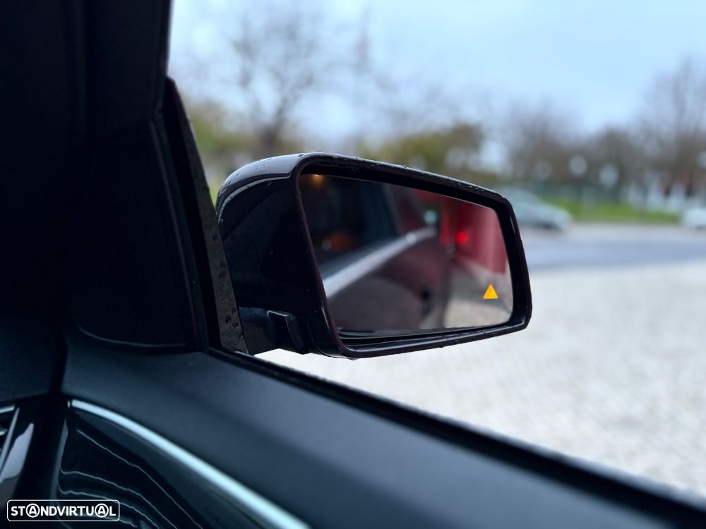 Mercedes-Benz E 250 CDI Avantgarde BlueEfficiency Auto. - 23