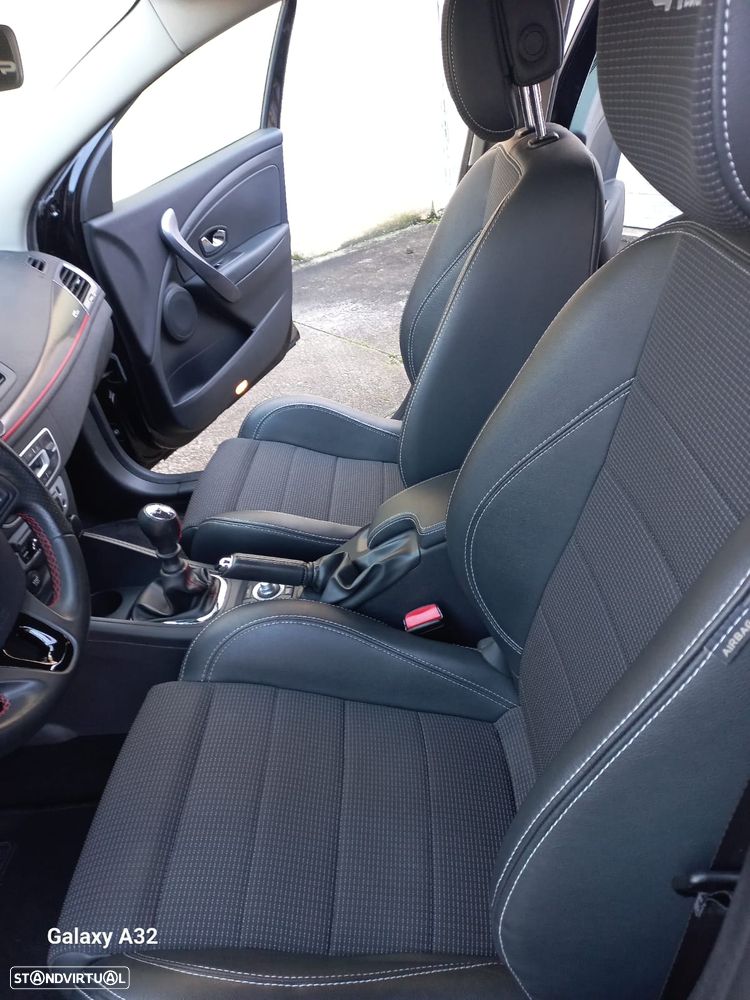 Renault Mégane Sport Tourer 1.5 dCi GT Line SS - 6
