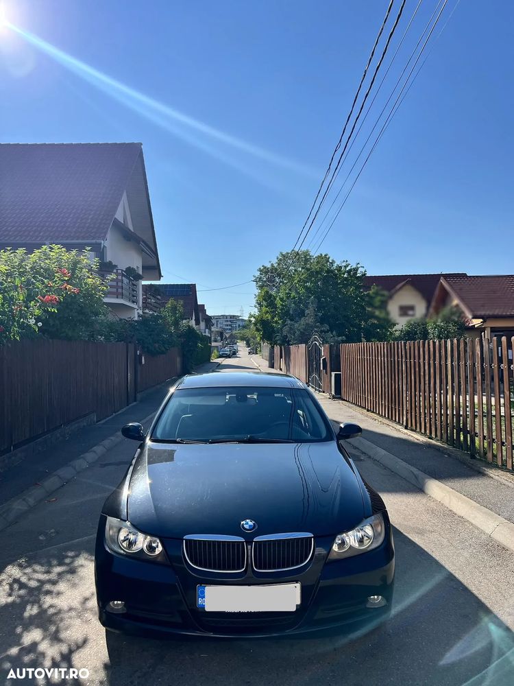 BMW Seria 3 318i - 13
