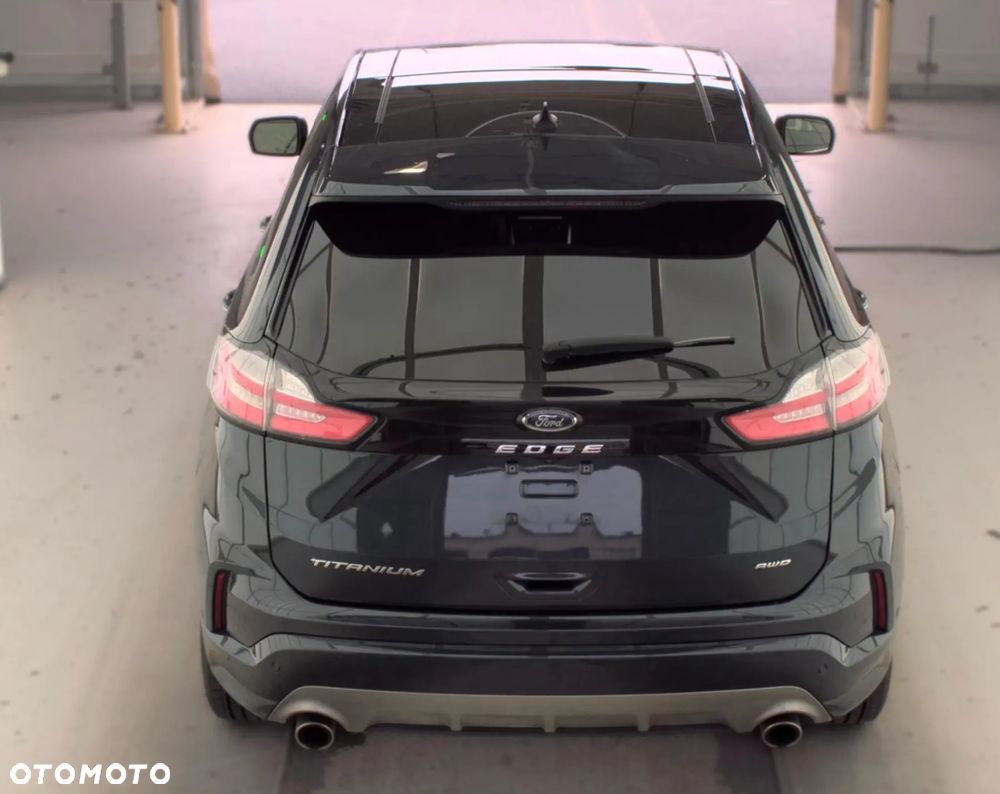 Ford Edge - 4