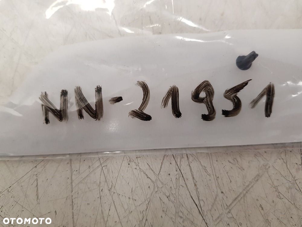 NOWA NAKŁADKA LISTWA BŁOTNIKA VW T6.1 PRAWA 7LA853675H - 4