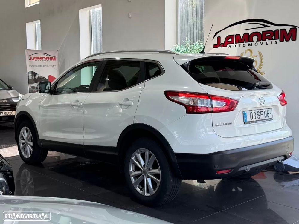 Nissan Qashqai - 2