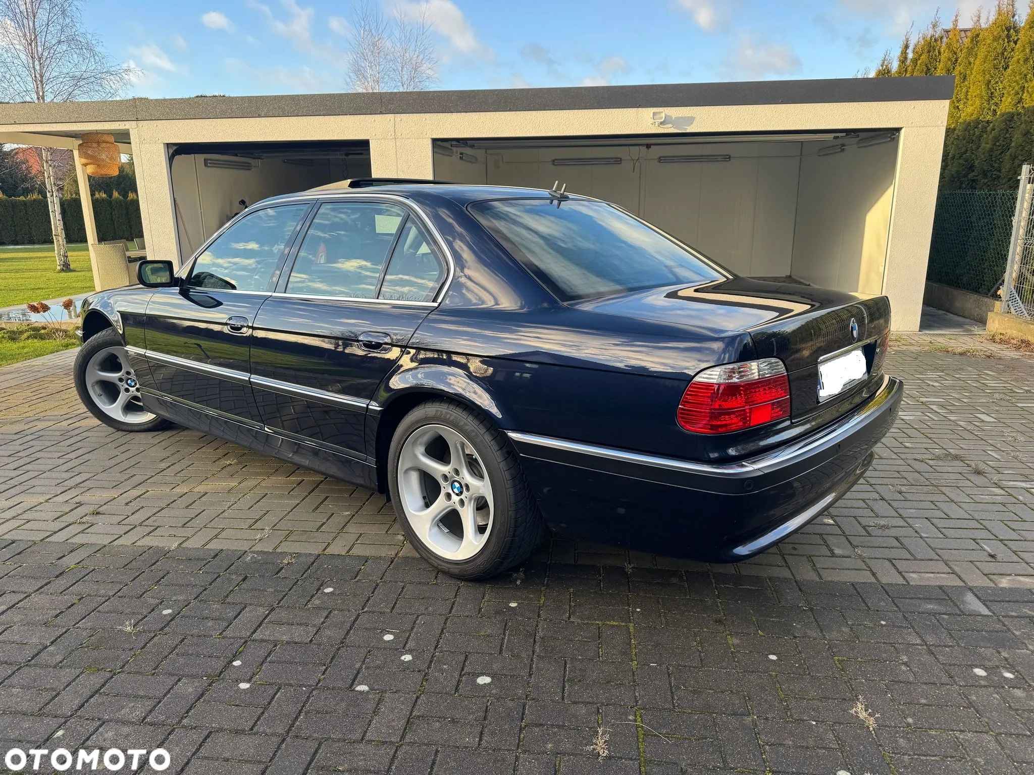 BMW Seria 7 750i - 20