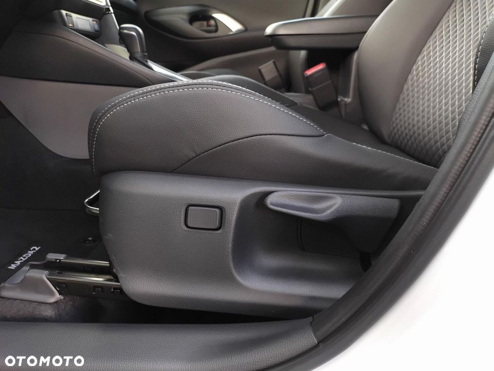 Mazda 2 - 30