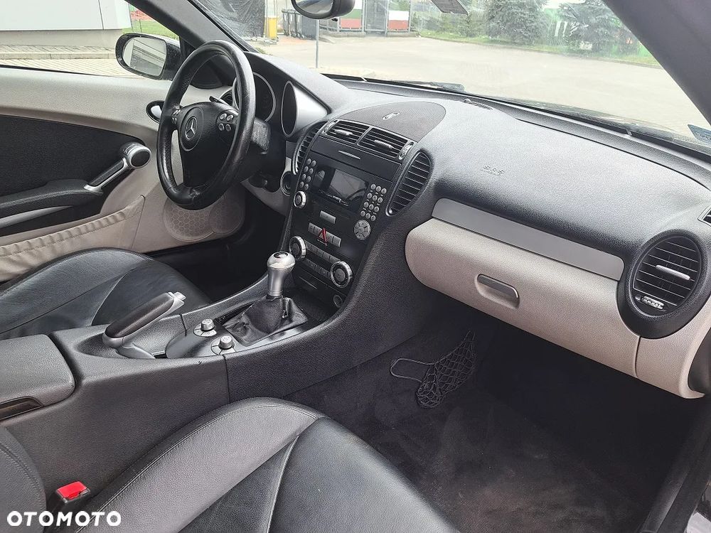 Mercedes-Benz SLK 280 - 21