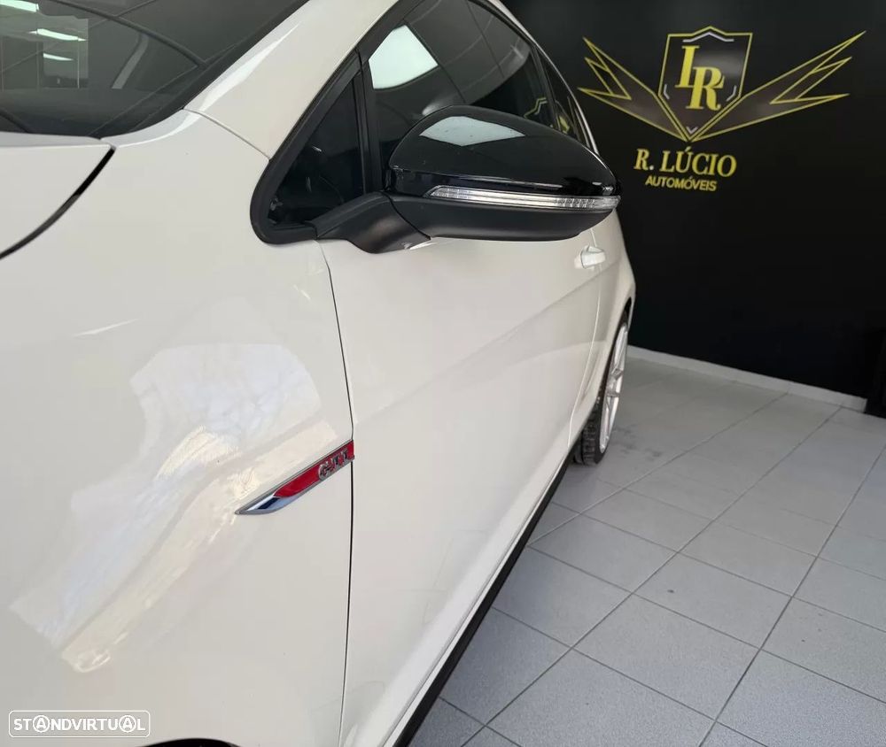 VW Golf 2.0 TSi GTi DSG Performance - 10