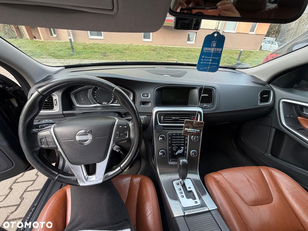 Volvo S60 2.5 T5 - 2