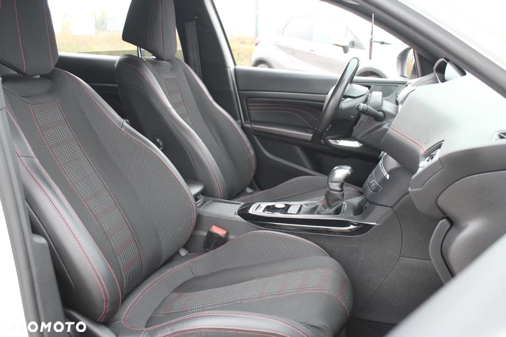 Peugeot 308 PureTech 130 EAT6 Stop & Start GT-Line Edition - 18