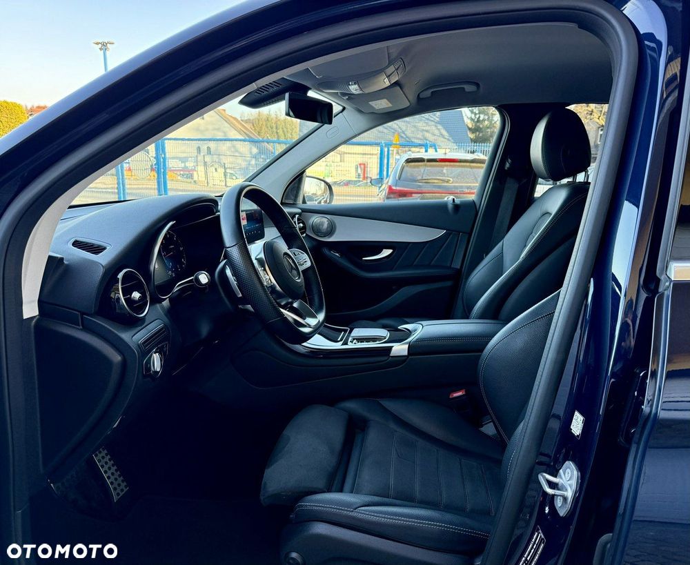 Mercedes-Benz GLC 300 d 4Matic 9G-TRONIC AMG Line - 9