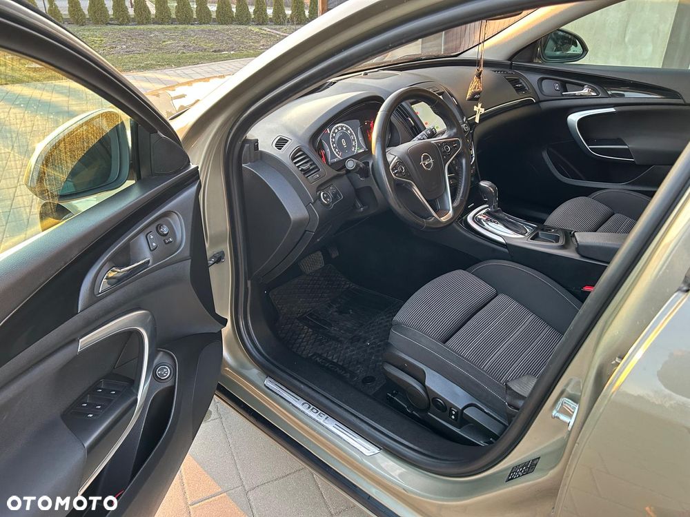 Opel Insignia - 11