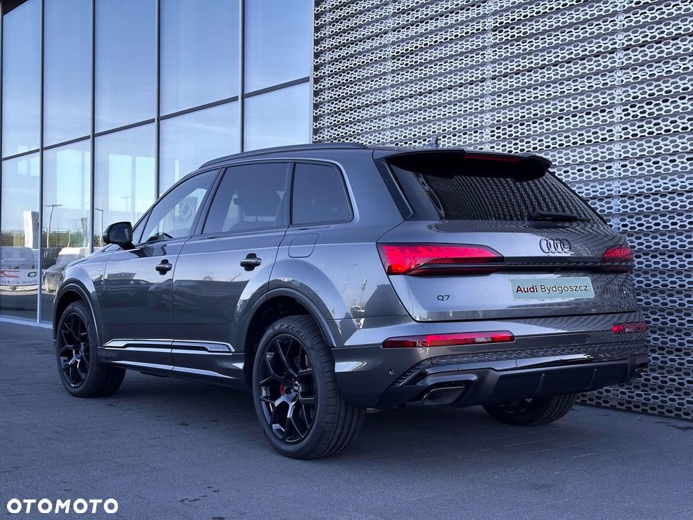 Audi Q7 - 7